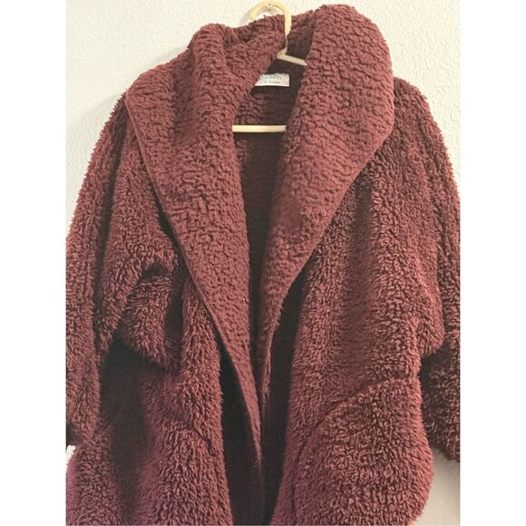 Nordic beach chocolate cherry puppy Hooded Plush Cardigan jacket one size teddy - Picture 3 of 4